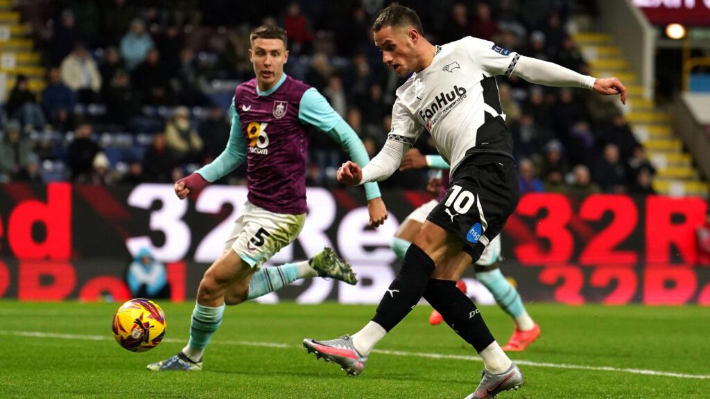nhan-dinh-soi-keo-derby-county-vs-burnley-luc-01h45-ngay-9-4-2025-1