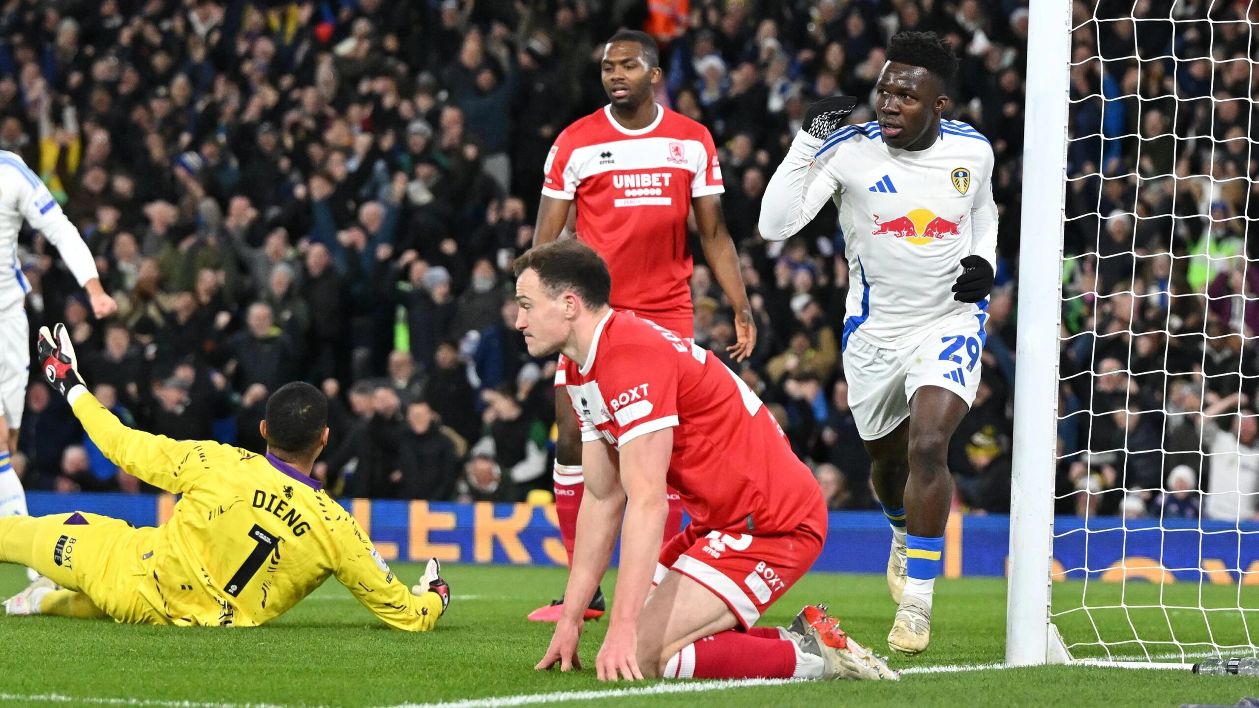 Nhận định soi kèo Middlesbrough vs Leeds lúc 02h00 ngày 9/4/2025