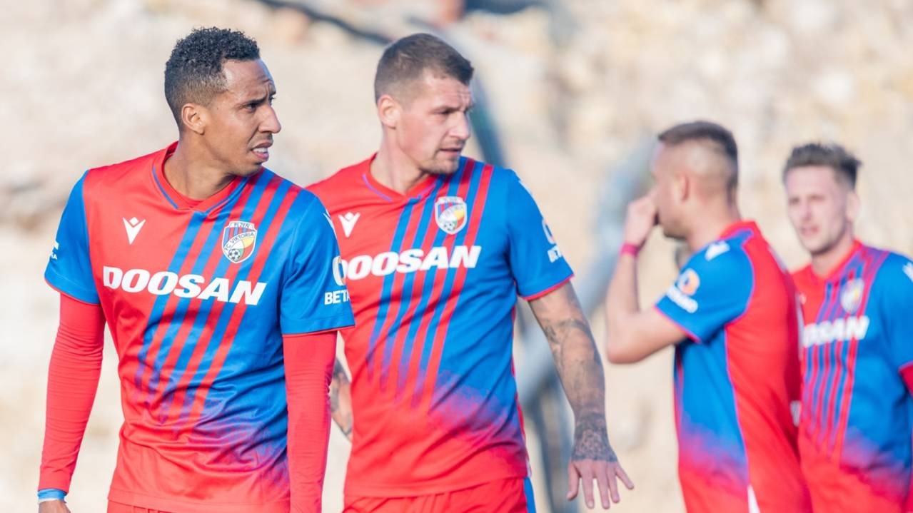 Nhận định soi kèo Vikroria Plzen vs Freiburg lúc 00h45 ngày 28/11/2025